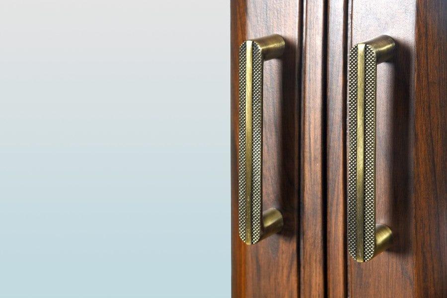 Kartgo Royal Ujjaiyani Sheesham Wood Display Almirah with Ceramic Tiles - Image 3