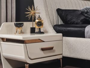 Kartgo Artisan Curved Bedside Console (High-Gloss Pearl)